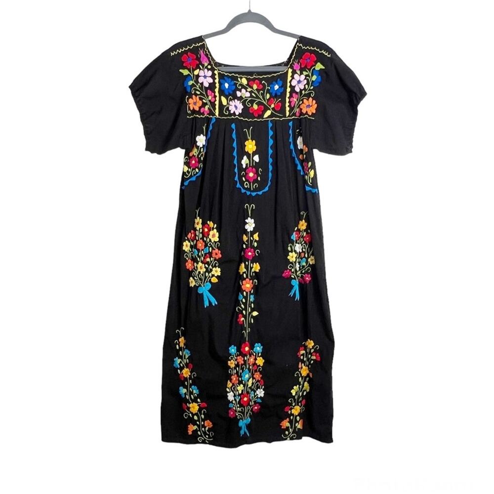 Handmade Floral Embroidered Short Sleeve Midi Dress